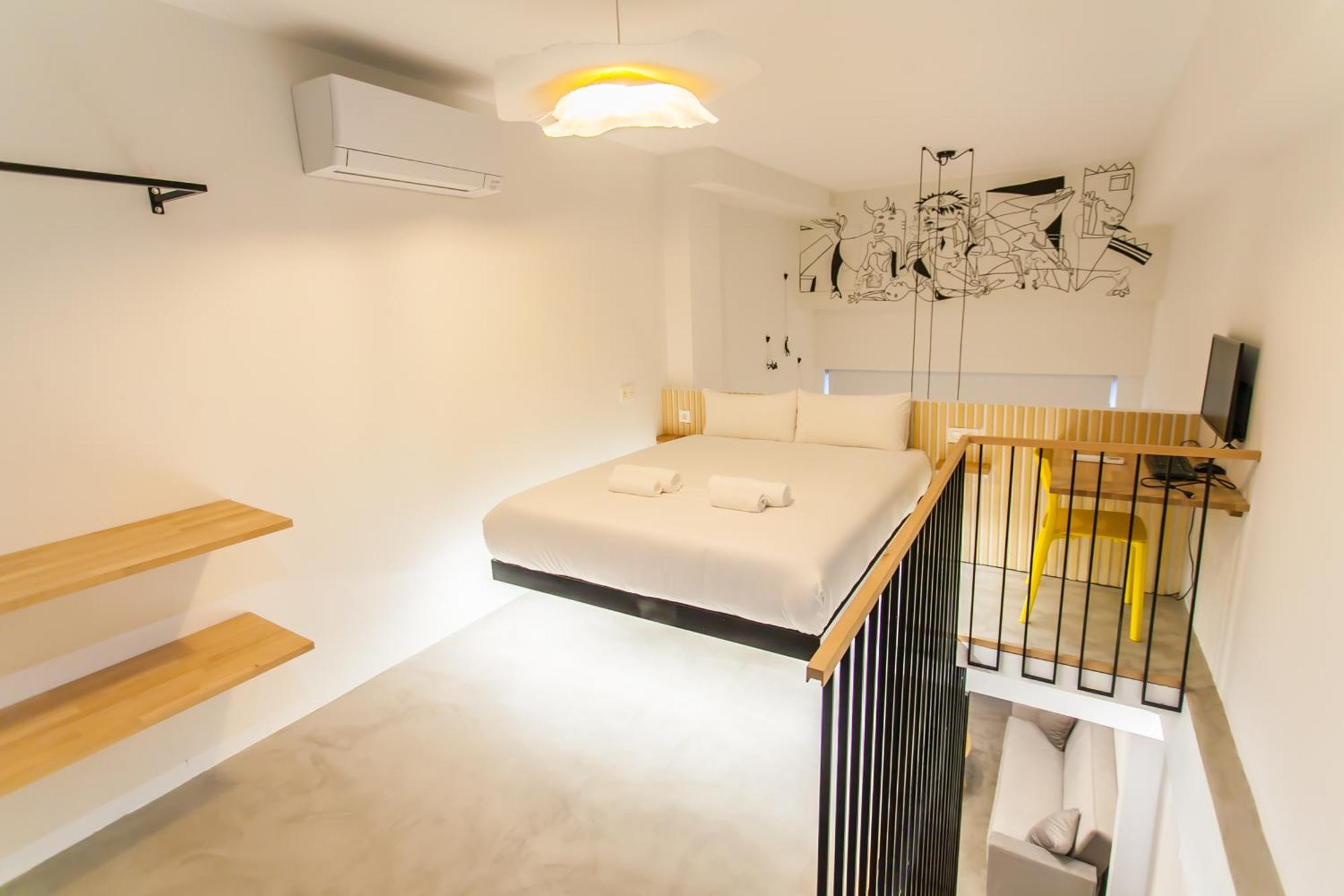 Guernica Luxury Duplex - Location, Light, And Art Appartement Madrid Buitenkant foto